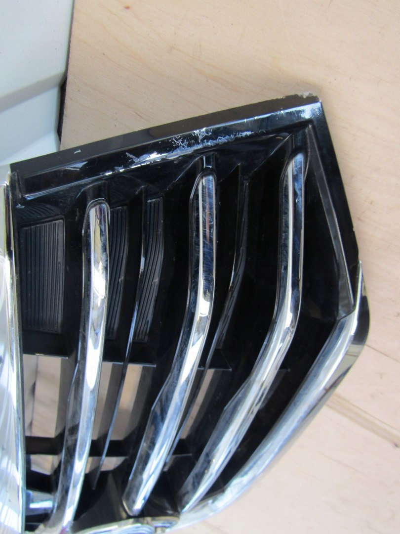 Maska (grill) atrapa hrom Ssangyong Rodius II Turismo