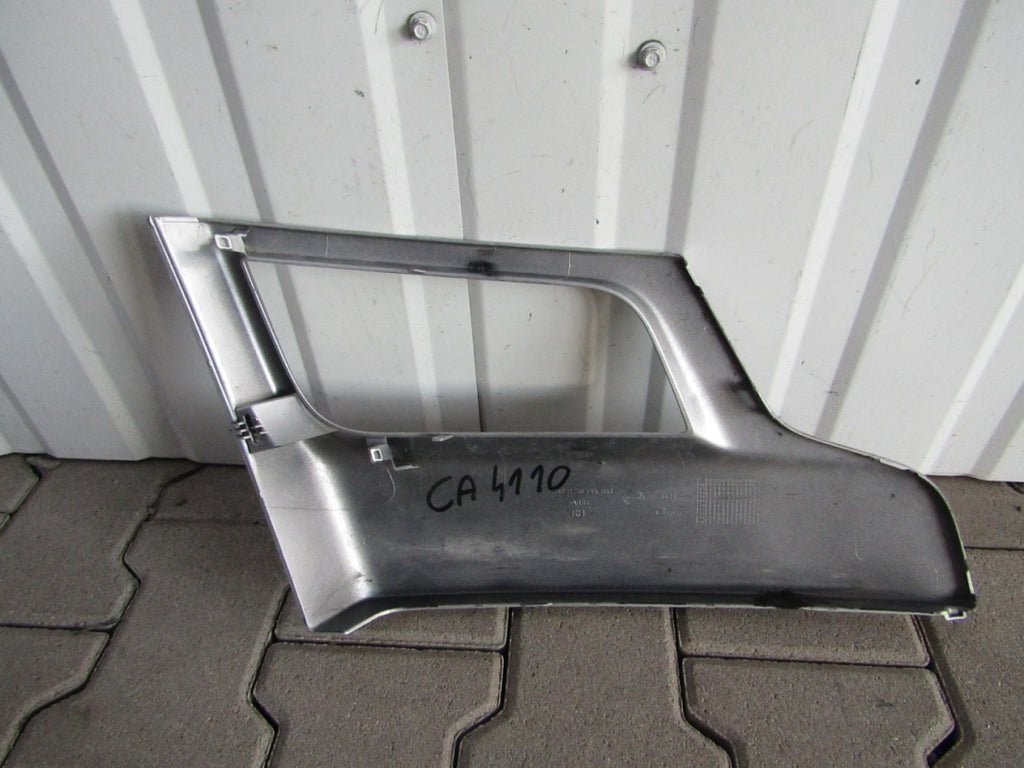 Maska (grill) obloga ramka a desna NISSAN NV400 2010-