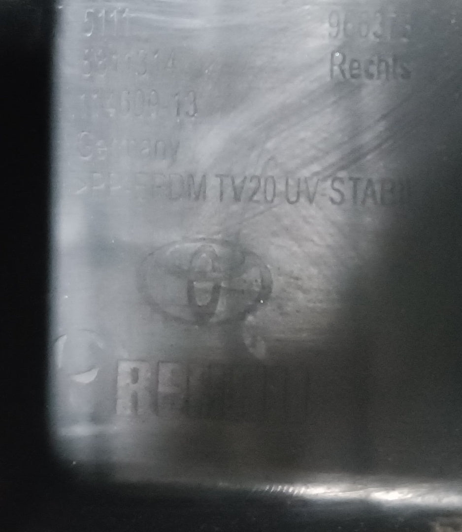 Rešetka desna zderzaka prednja prednja Toyota Supra GR 19-23
