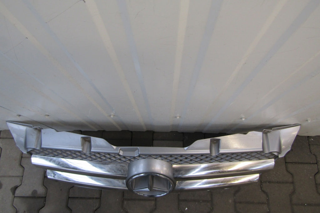Prednji branik Grill atrapa MERCEDES SPRINTER W906 06-12