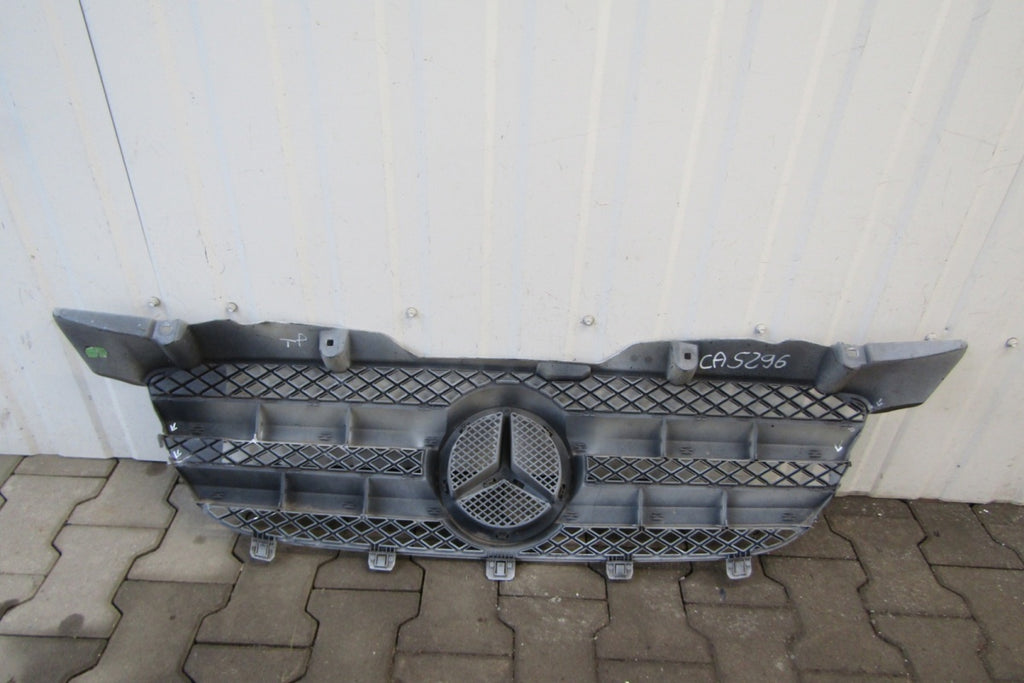 Prednji branik Grill atrapa MERCEDES SPRINTER W906 06-12
