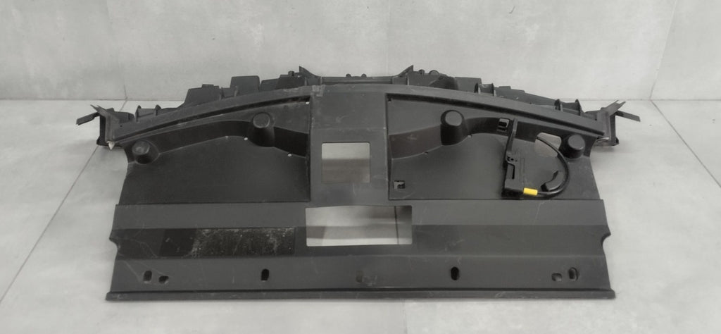 Maska (grill) Mocowanie Stelaż Pod Atrapę Nissan Townstar EV / Electric 2022-2026 620368011R