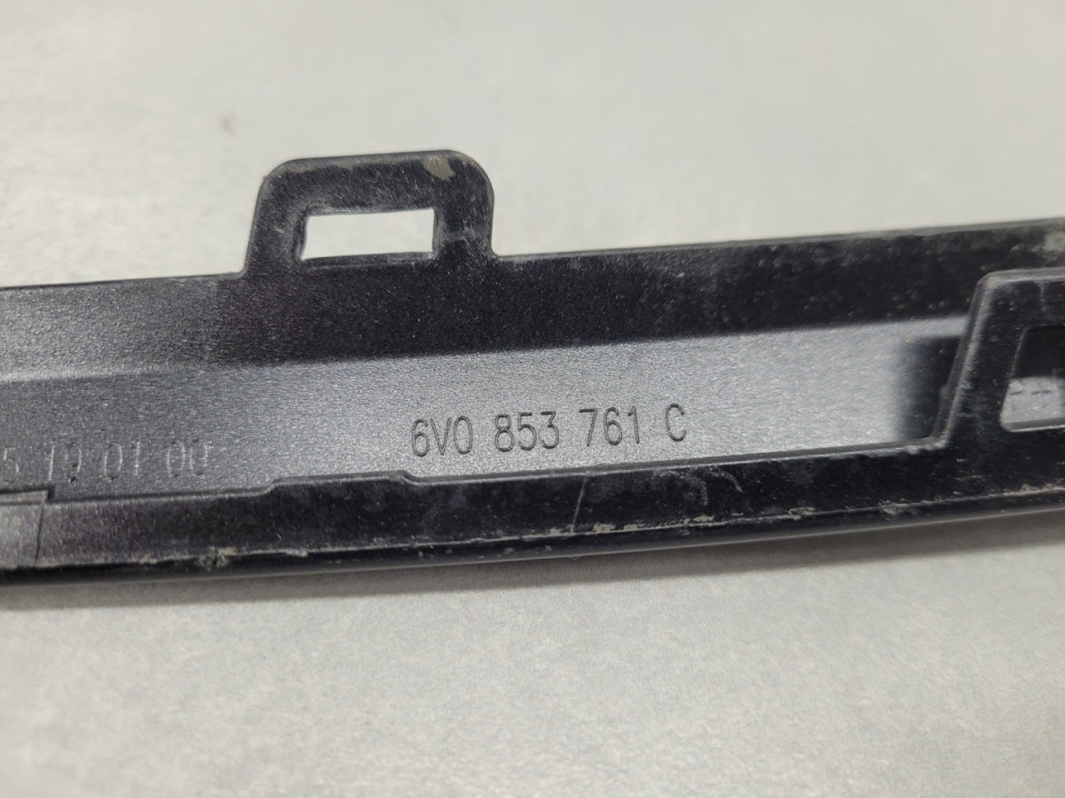 Maska (grill) okvir hrom a maske prednja Skoda Fabia 3 III 6V0 Lift 18-21