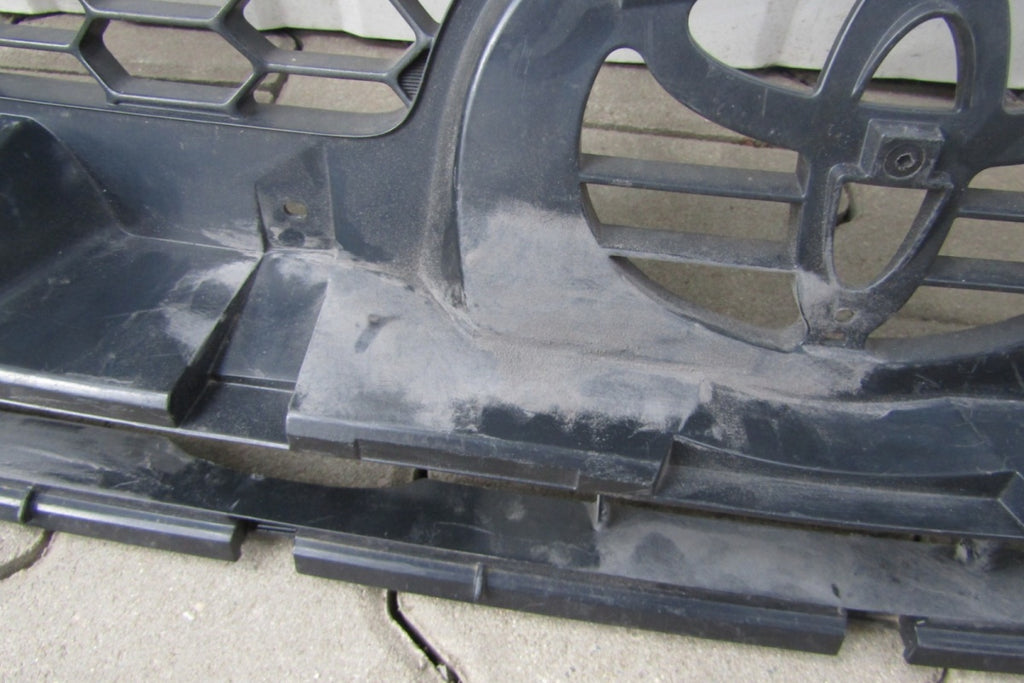 Maska (grill) atrapa wzmocnienie TOYOTA HILUX 7 09- LIFT