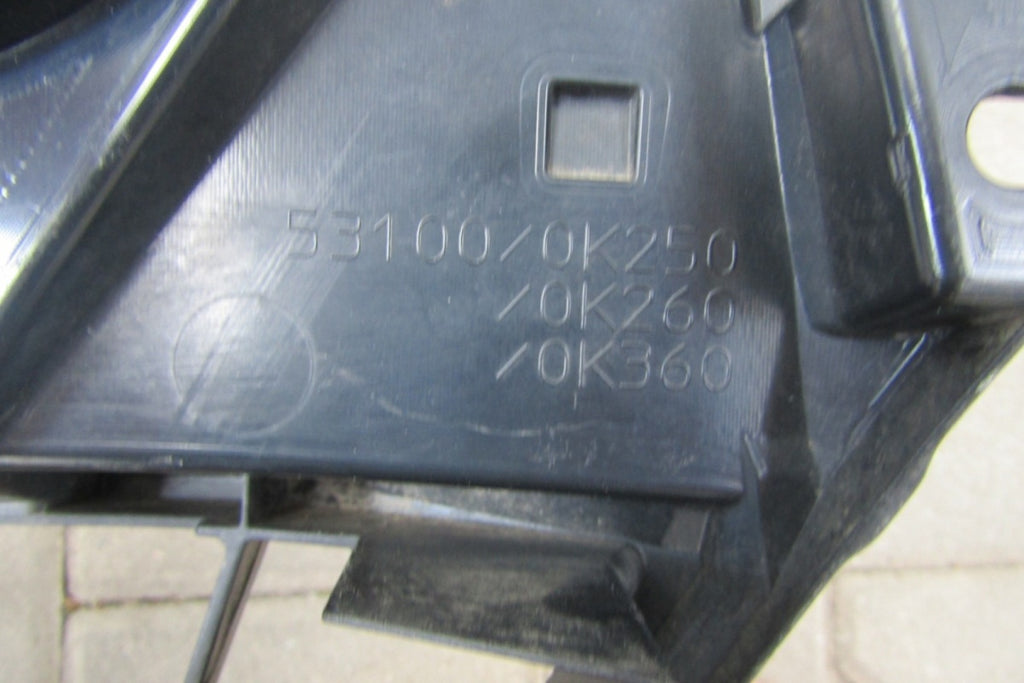 Maska (grill) atrapa wzmocnienie TOYOTA HILUX 7 09- LIFT