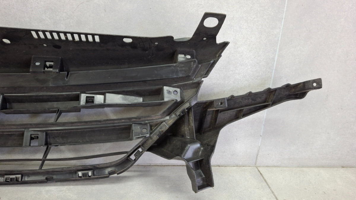 Maska (grill) atrapa ramka Nissan Lafesta 11-18