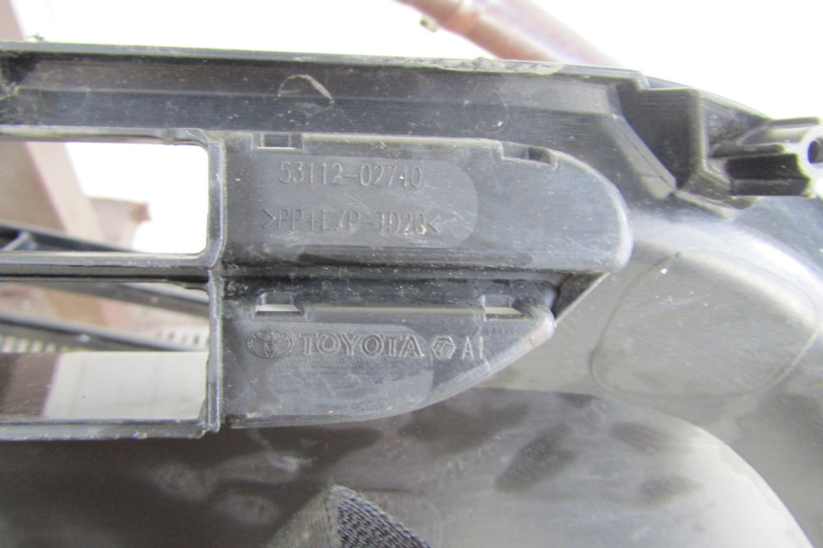 Prednji branik Grill atrapa TOYOTA COROLLA E17 LIFT 16-19 USA