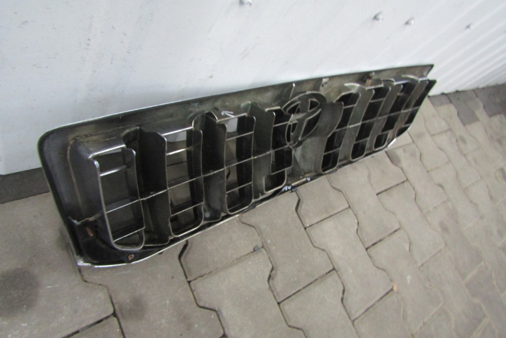 Prednji branik Grill atrapa TOYOTA LAND CRIUSER J120 2002-