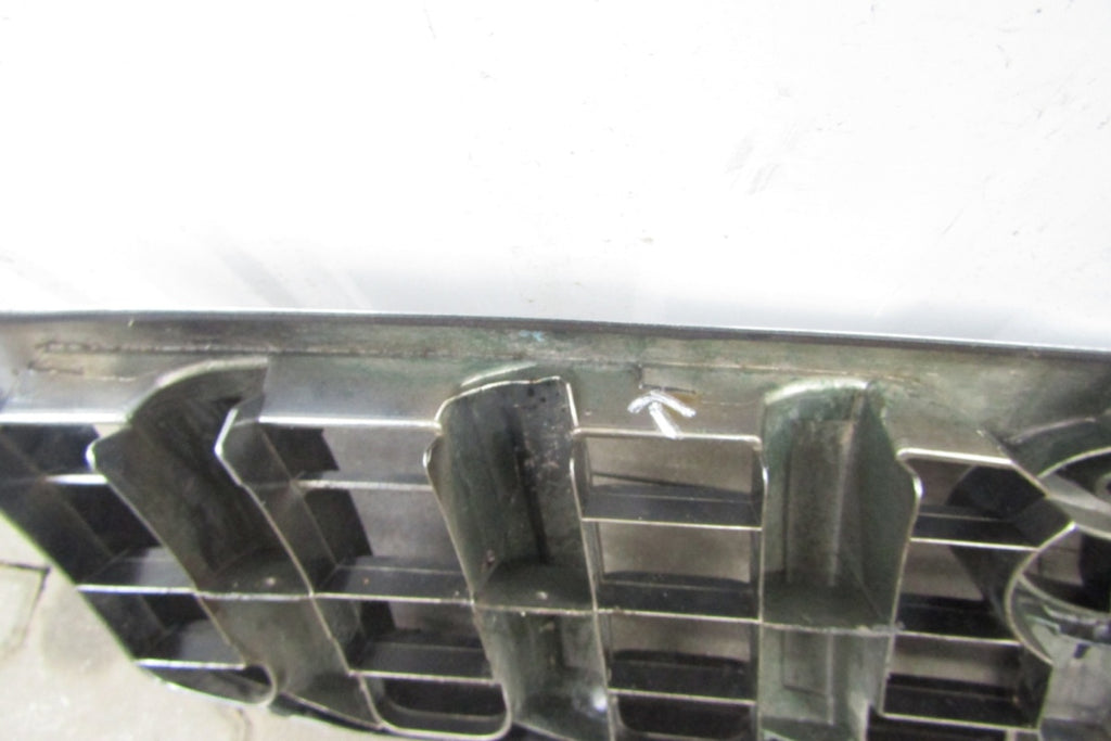 Prednji branik Grill atrapa TOYOTA LAND CRIUSER J120 2002-