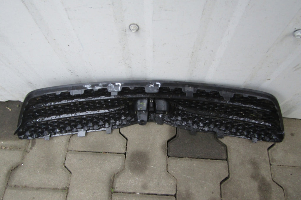 Prednji branik Grill atrapa TOYOTA COROLLA E12 TSPORT 05-