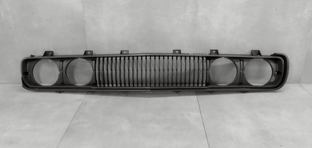 Maska (grill) atrapa chłodnicy DATSUN / NISSAN 620 1973-1979