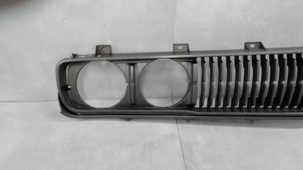 Maska (grill) atrapa chłodnicy DATSUN / NISSAN 620 1973-1979