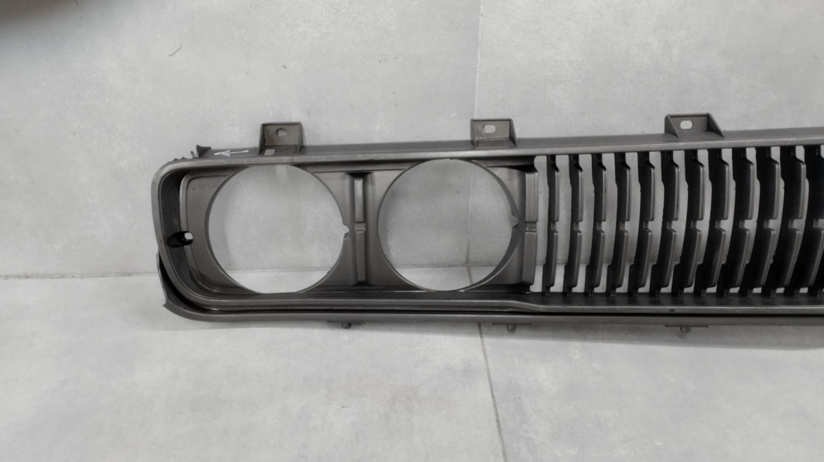 Maska (grill) atrapa chłodnicy DATSUN / NISSAN 620 1973-1979