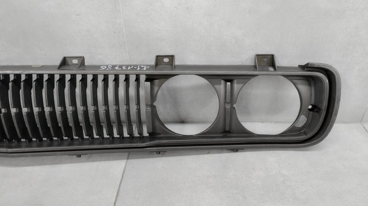 Maska (grill) atrapa chłodnicy DATSUN / NISSAN 620 1973-1979