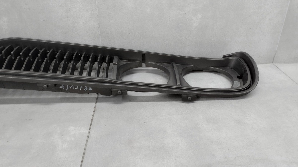 Maska (grill) atrapa chłodnicy DATSUN / NISSAN 620 1973-1979