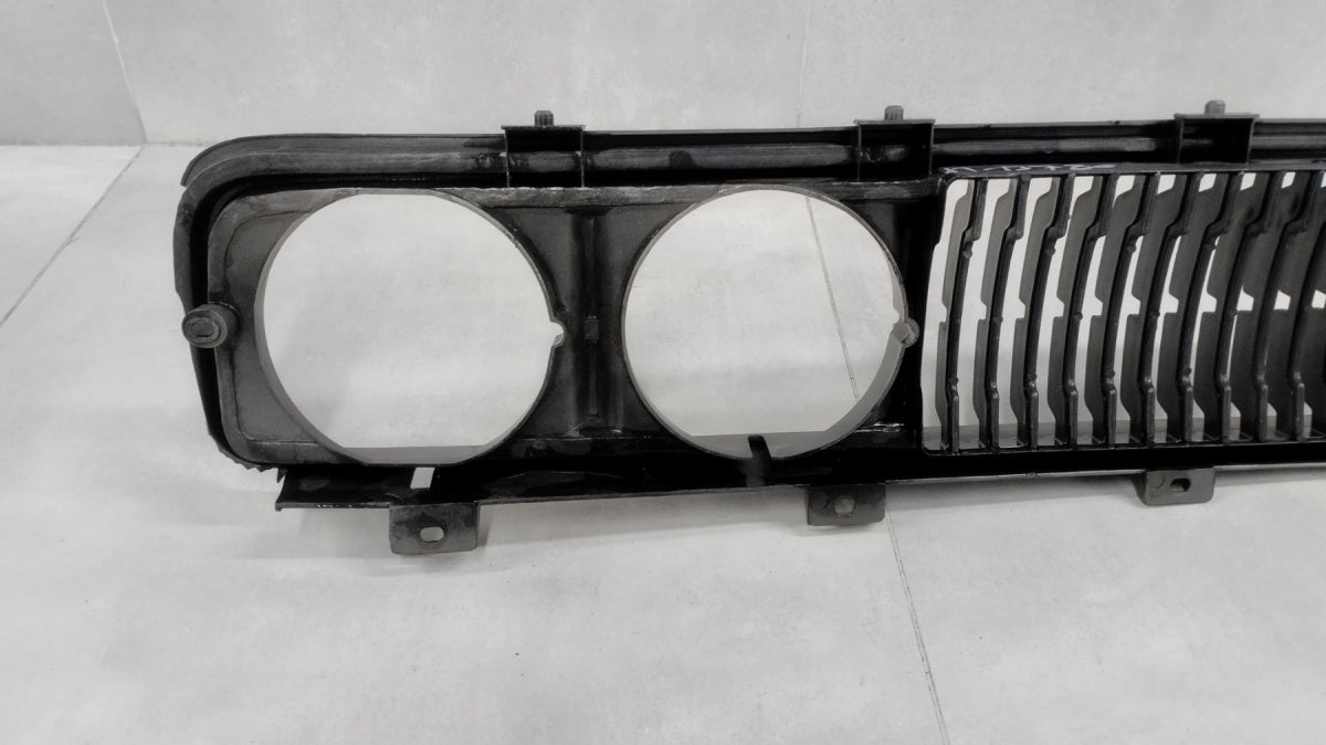 Maska (grill) atrapa chłodnicy DATSUN / NISSAN 620 1973-1979