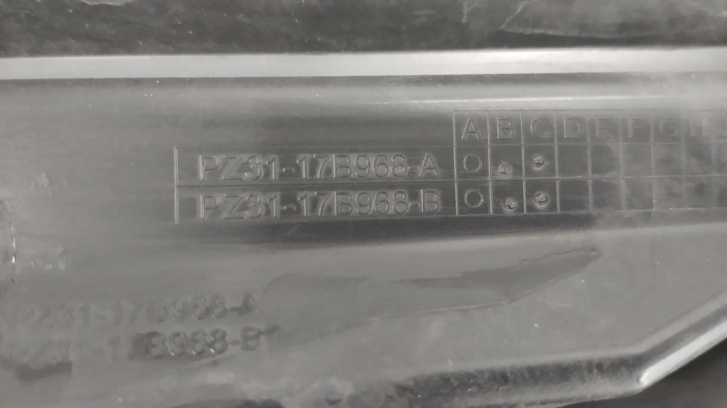 Maska (grill) atrapa zderzaka prednja Ford TRANIST CUSTOM II PZ31-17B968-A