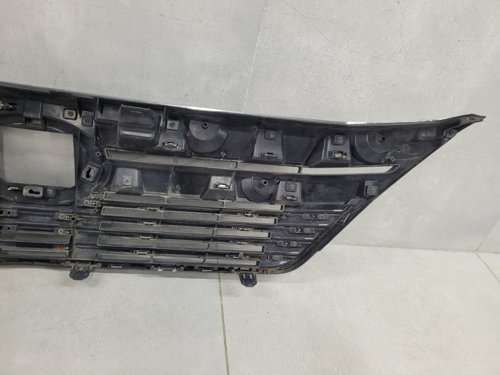 Maska (grill) atrapa zderzaka prednja Toyota Vellfire 08-15