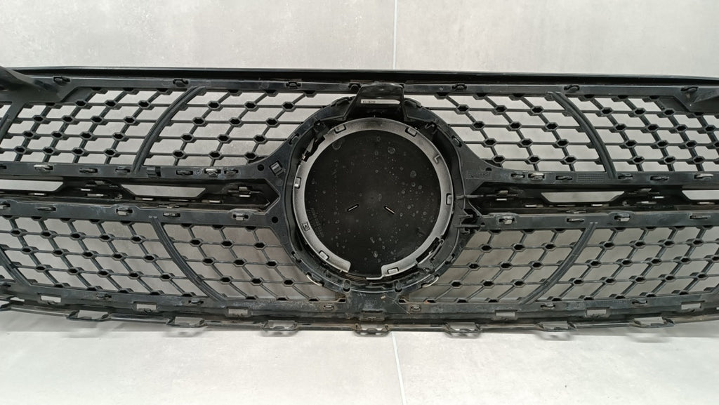 Maska (grill) atrapa zderzaka prednja MERCEDES GLC W253 253 X253 lift AMG 19-22