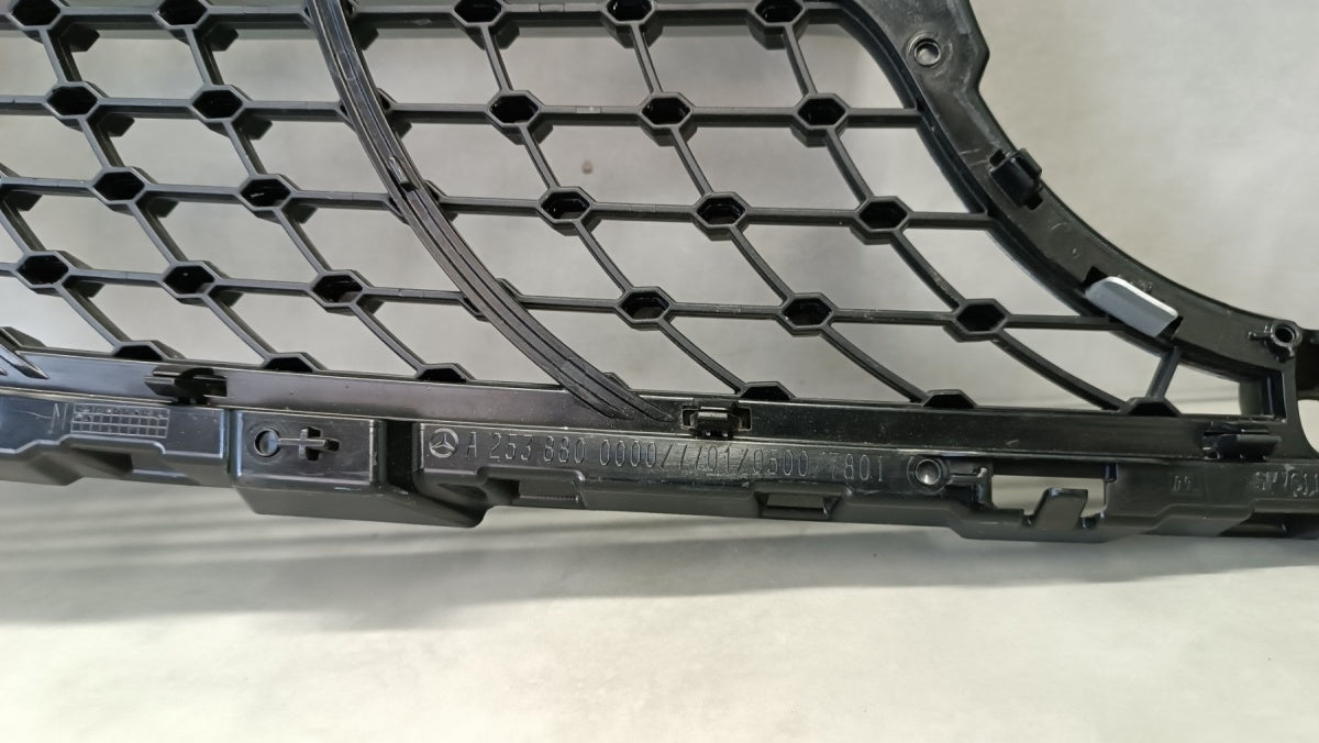 Maska (grill) atrapa zderzaka prednja MERCEDES GLC W253 253 X253 15-18