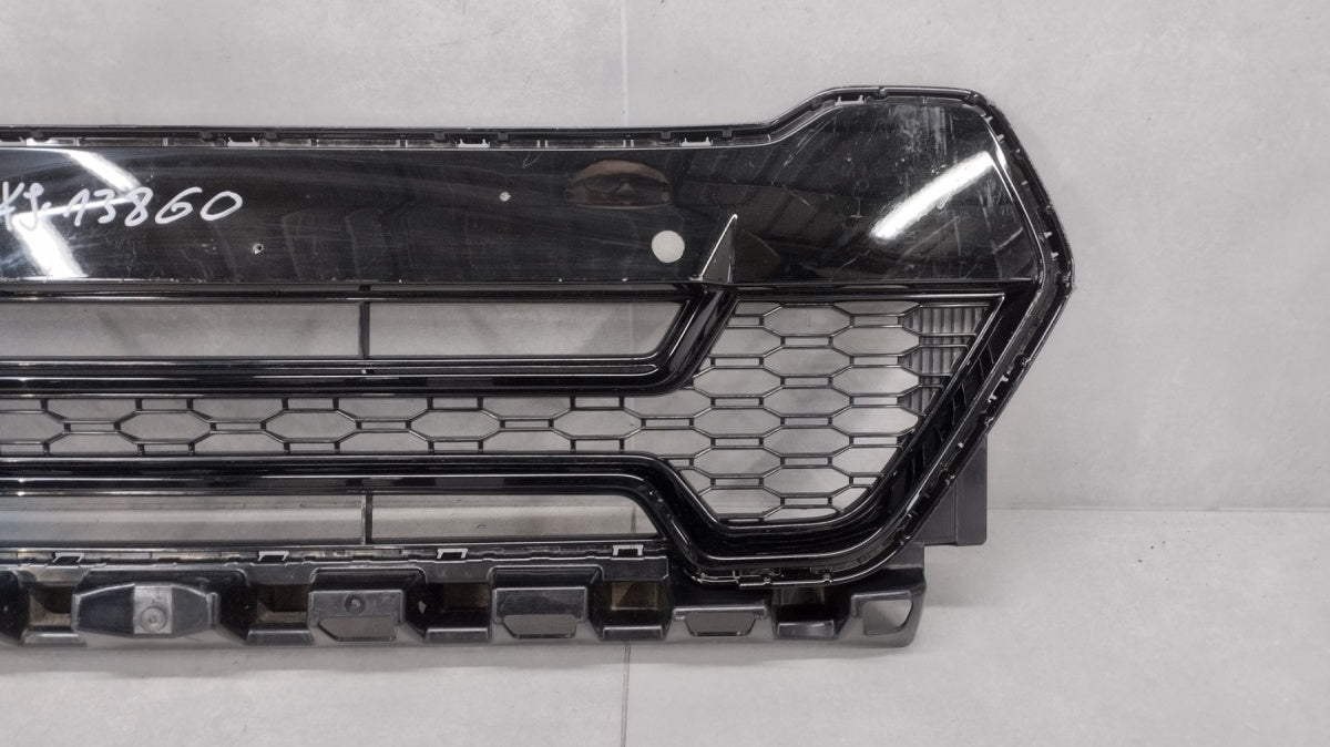 Maska (grill) Kratka zderzaka prednja BMW X1 U11 M--PAKIET 22-26