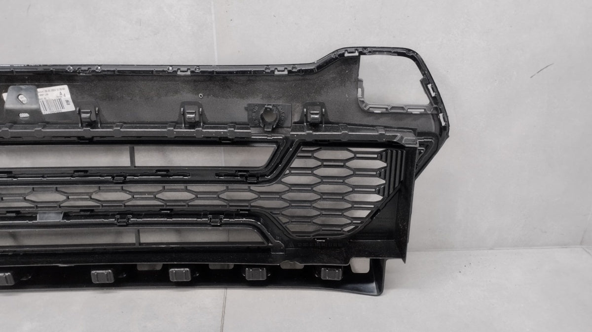 Maska (grill) Kratka zderzaka prednja BMW X1 U11 M--PAKIET 22-26