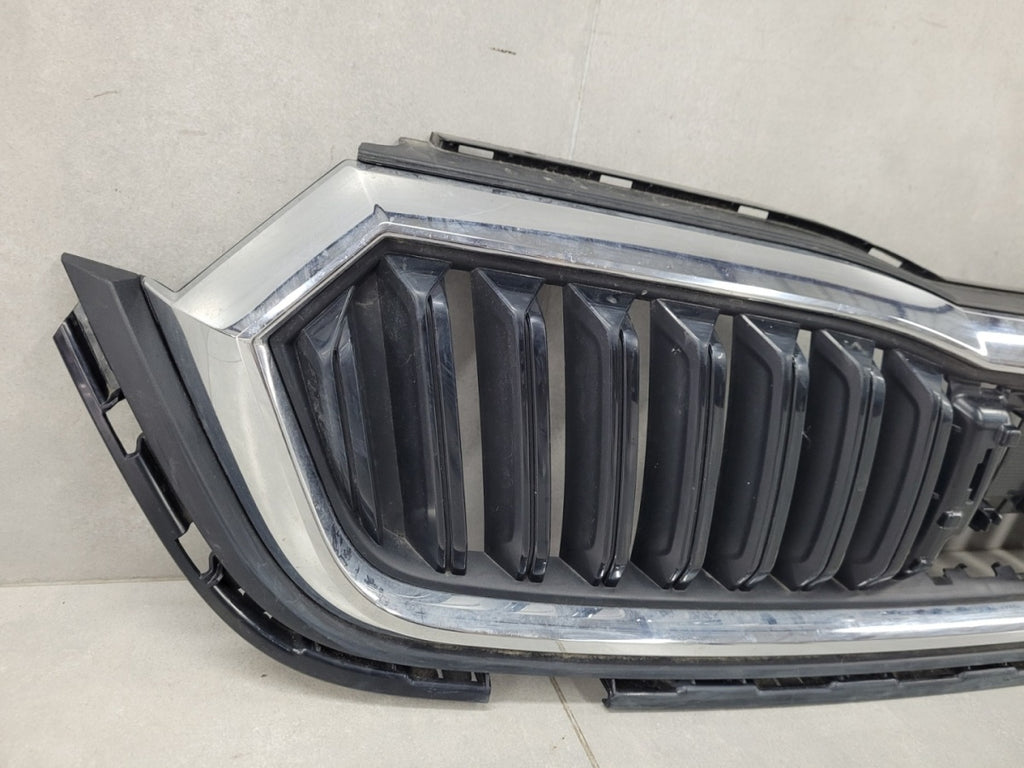 Maska (grill) atrapa zderzaka prednja Skoda Octavia 4 IV 5E3 19-23
