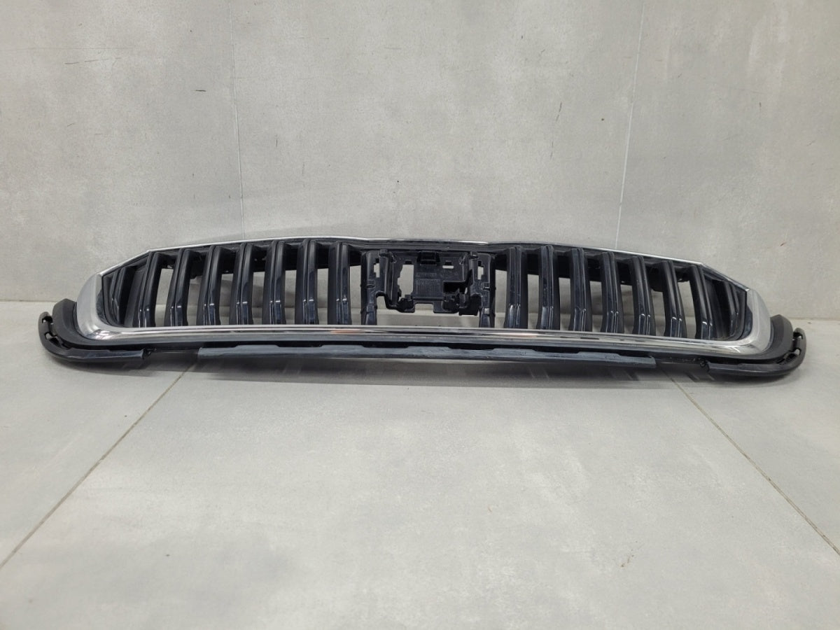 Maska (grill) atrapa zderzaka prednja Skoda Octavia 4 IV 5E3 19-23