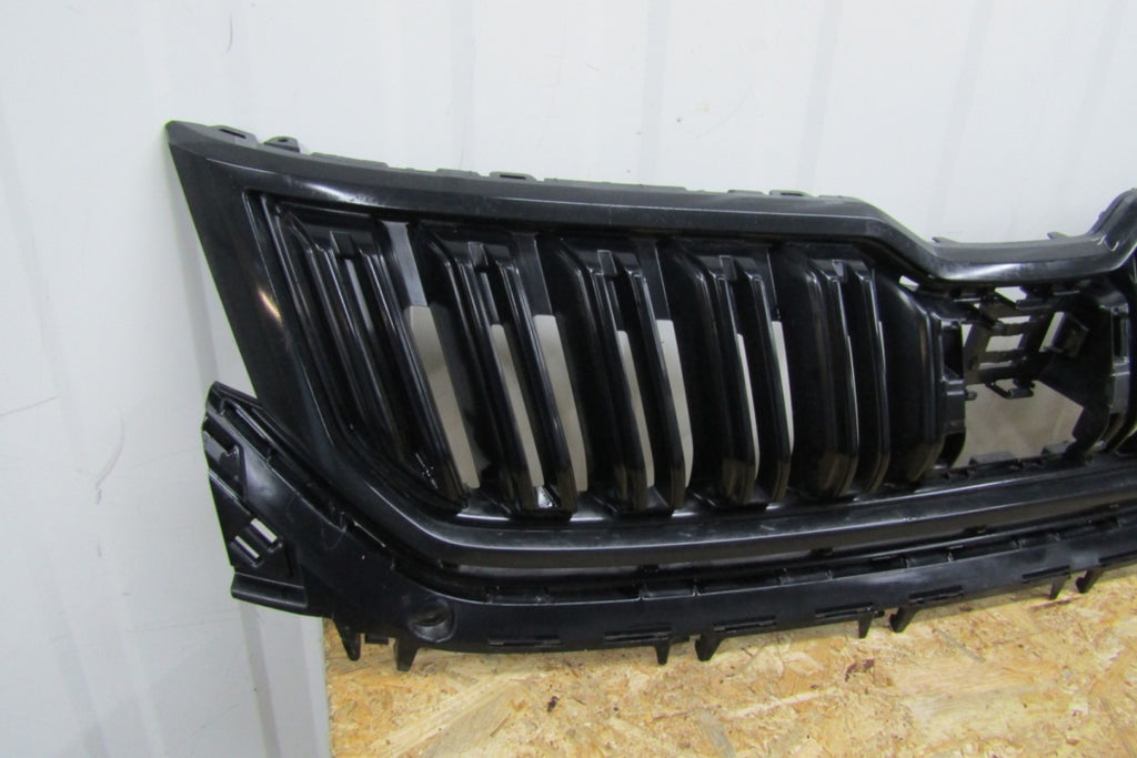 Maska (grill) Atrapa zderzaka Skoda Kodiaq 17- 565853663 E