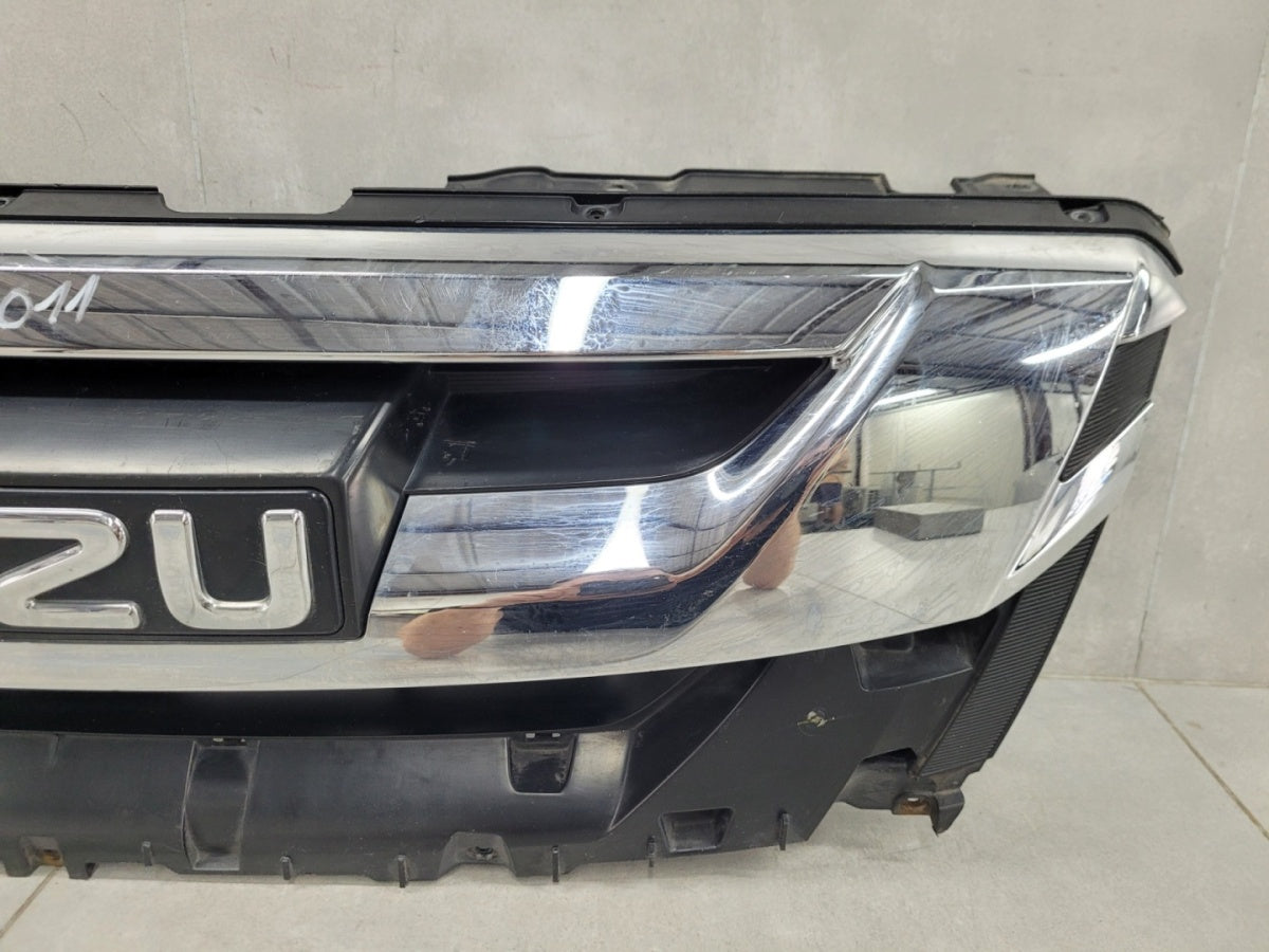 Maska (grill) atrapa zderzaka prednja Isuzu D-Max D Max II 2 Lift 15-19
