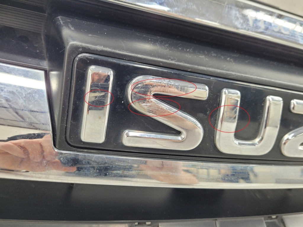 Maska (grill) atrapa zderzaka prednja Isuzu D-Max D Max II 2 Lift 15-19