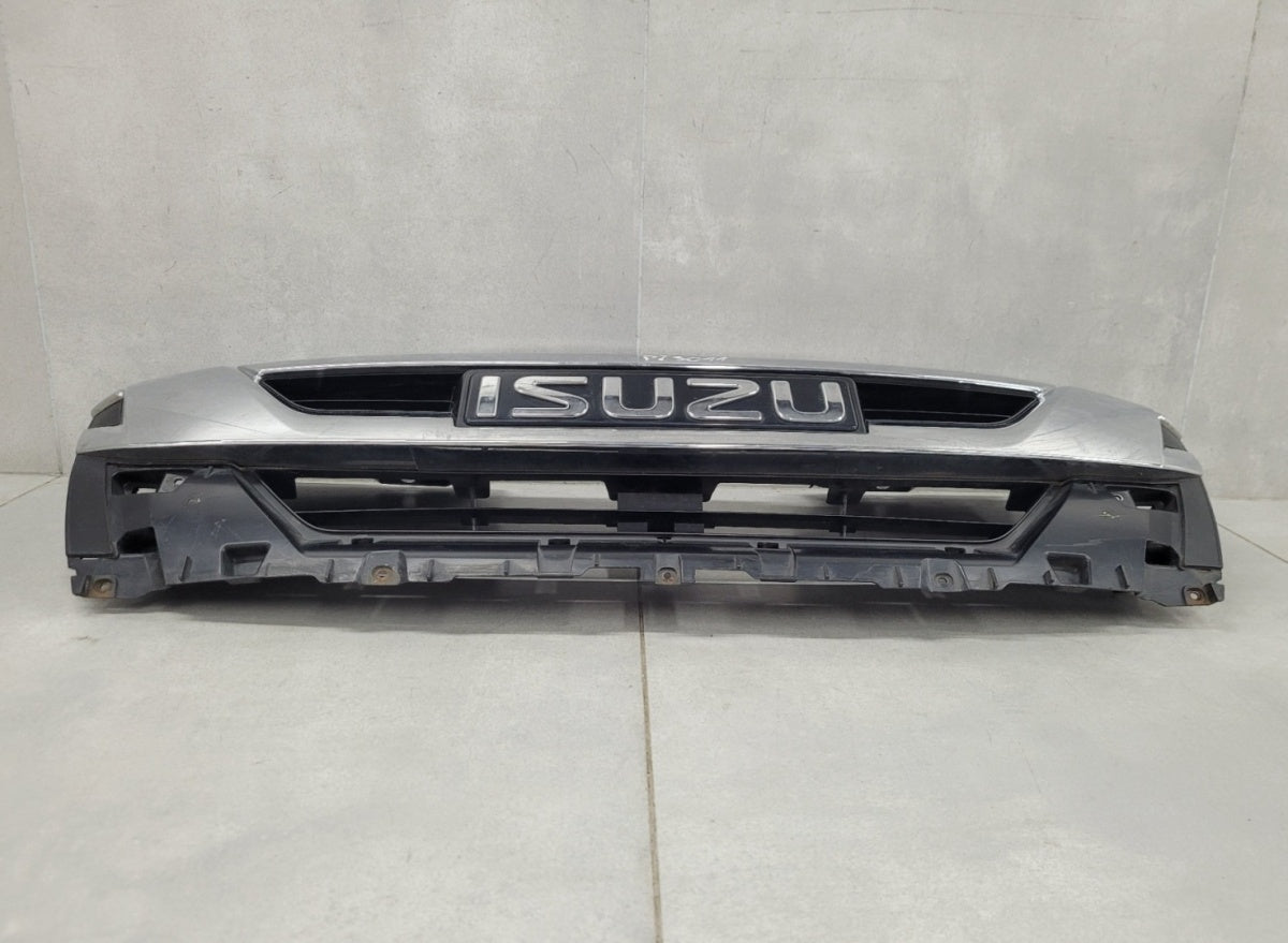 Maska (grill) atrapa zderzaka prednja Isuzu D-Max D Max II 2 Lift 15-19