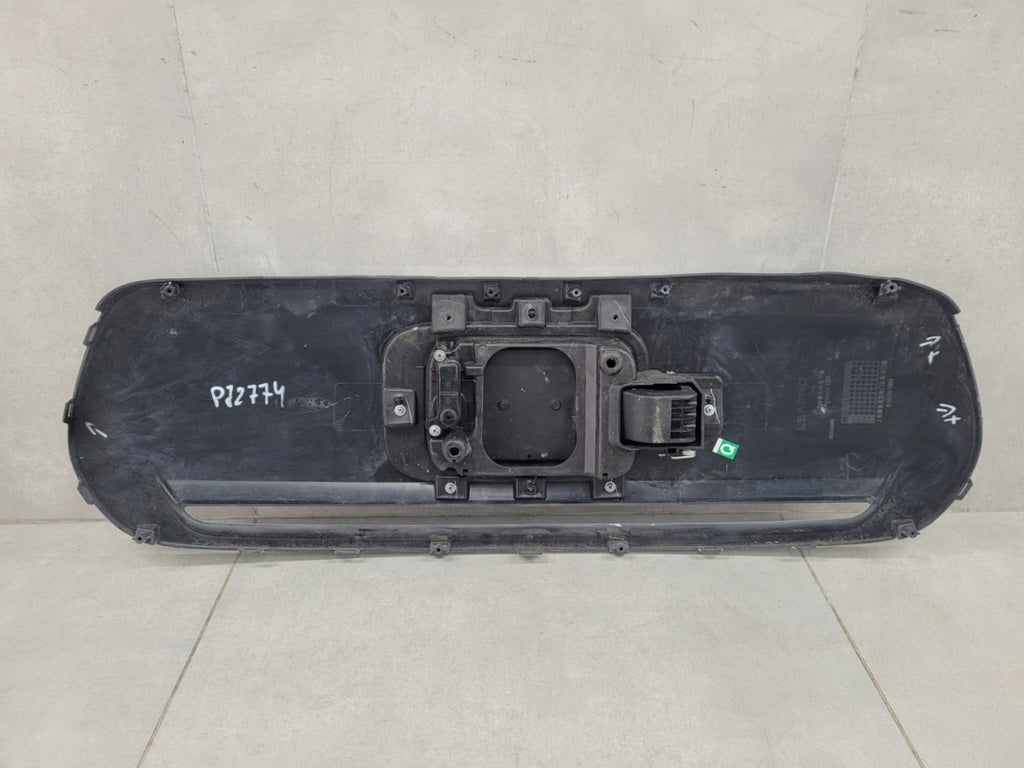 Maska (grill) atrapa zderzaka prednja klapka mechanizm gniazda ładowania Leapmotor T03 22-