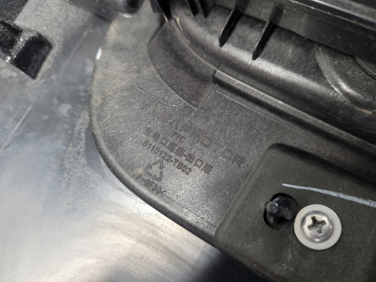 Maska (grill) atrapa zderzaka prednja klapka mechanizm gniazda ładowania Leapmotor T03 22-