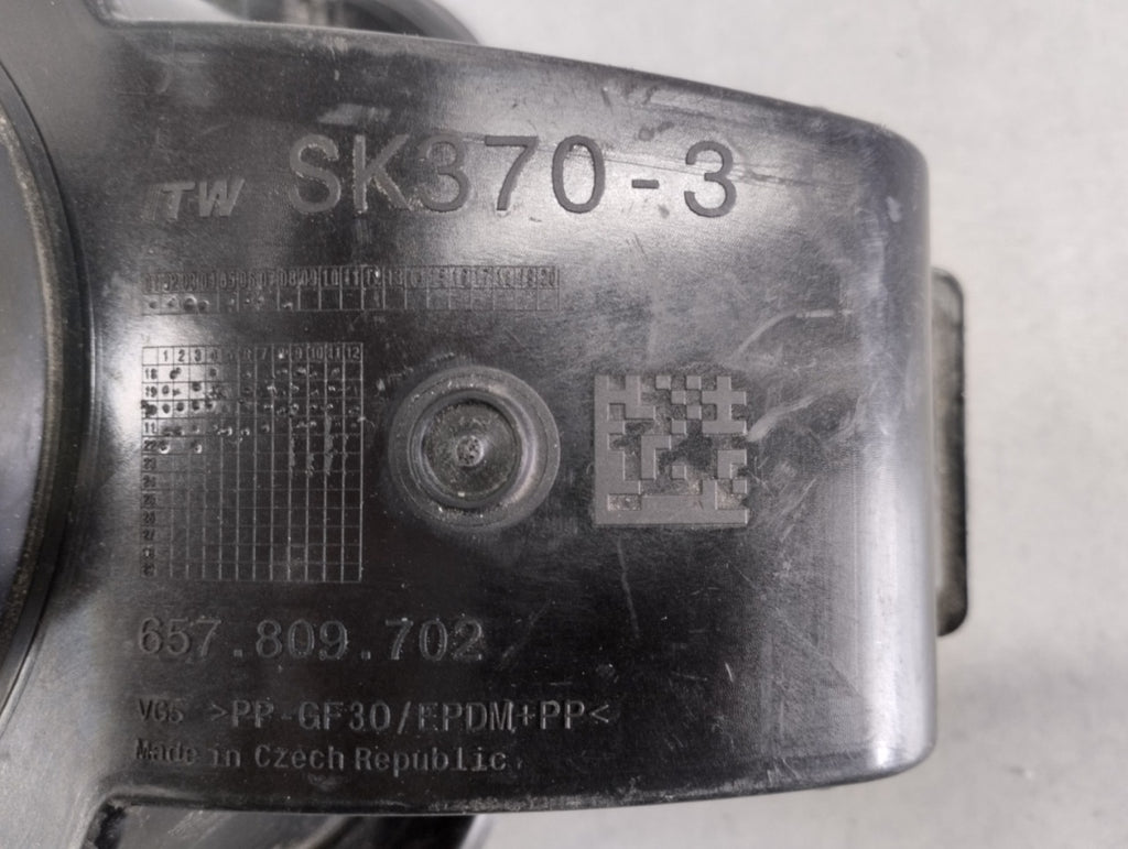 KLAPKA WLEWU PALIWA SCODA SCALA 657809702 19-