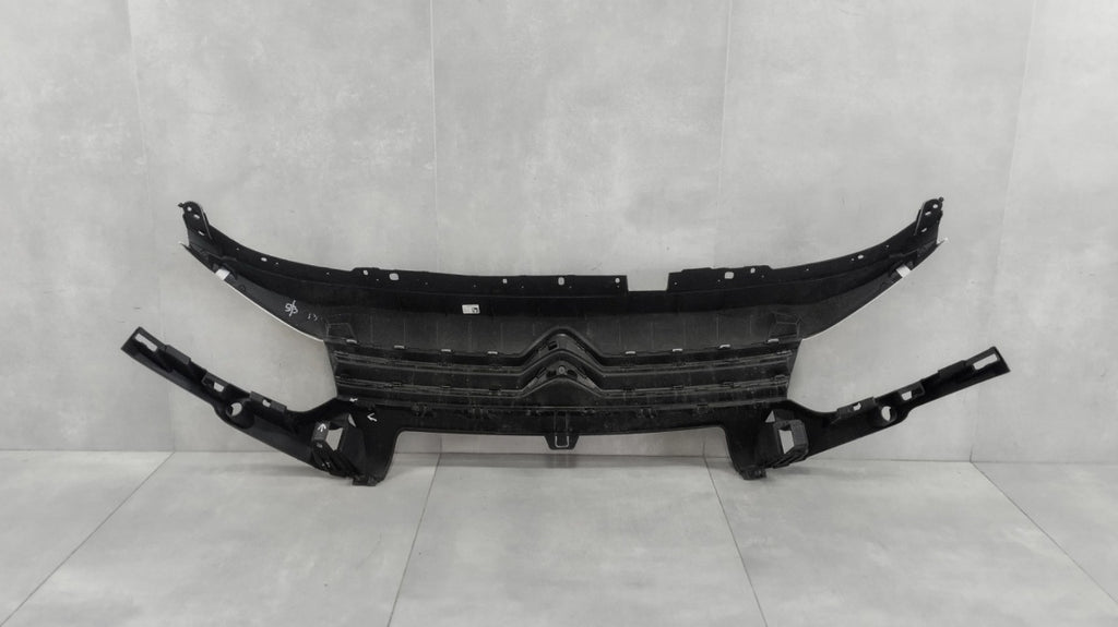 Maska (grill) GRIL KRATKA CITROEN BERLINGO IV 18-26 ATRAPA GRIL CITROEN BERLINGO IV 18-26 9816779080 99899495 OEM OEM