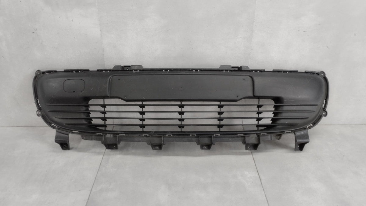 Maska (grill) KRATKA ZDERZAKA prednja RENAULT TWINGO III 3 14-24 OEM 622541335R