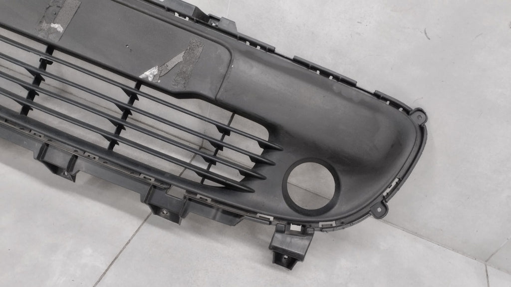 Rešetka branika prednja ŚRODKOWA RENAULT TWINGO III 14- OEM 622542640R