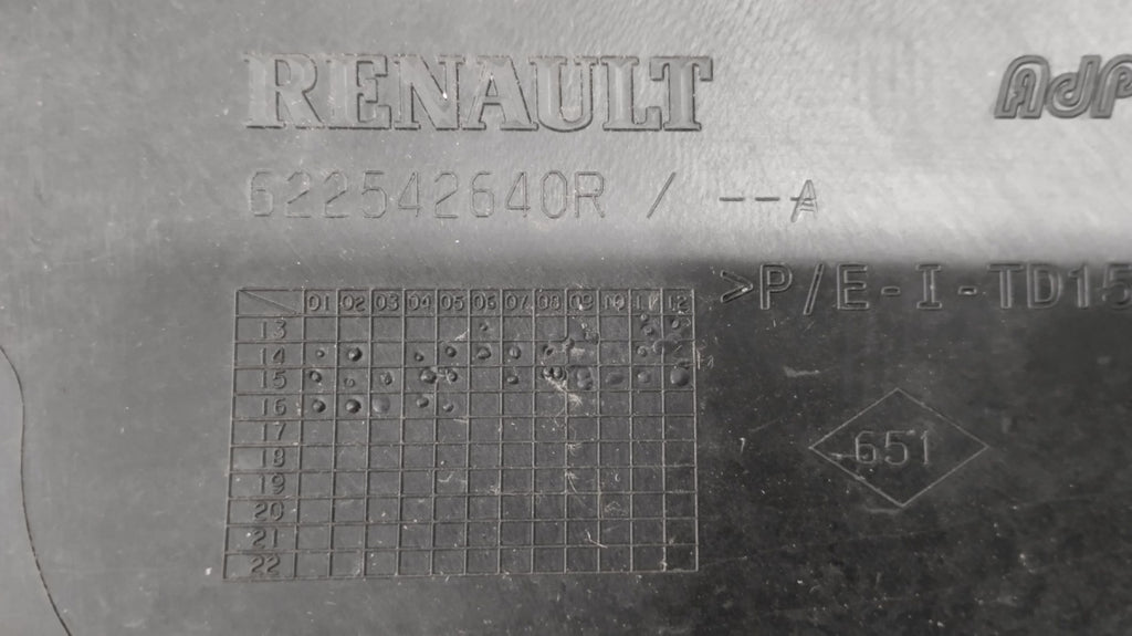 Rešetka branika prednja ŚRODKOWA RENAULT TWINGO III 14- OEM 622542640R