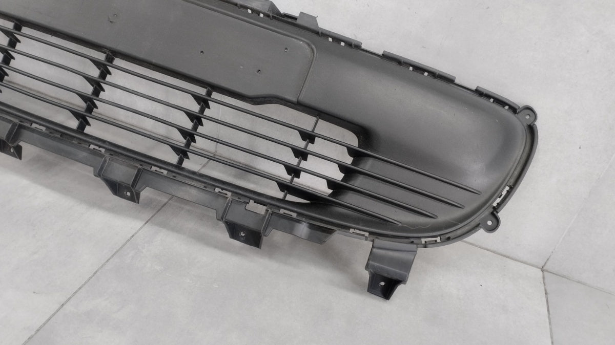 Maska (grill) KRATKA ZDERZAKA prednja RENAULT TWINGO III 3 14-24 OEM 622541335R