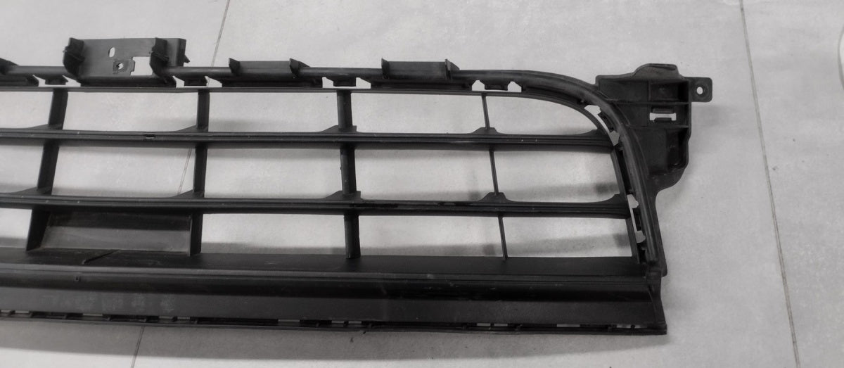 Maska (grill) Kratka zderzaka środkowa Porsche Panamera 971 16-23 / 971807683B