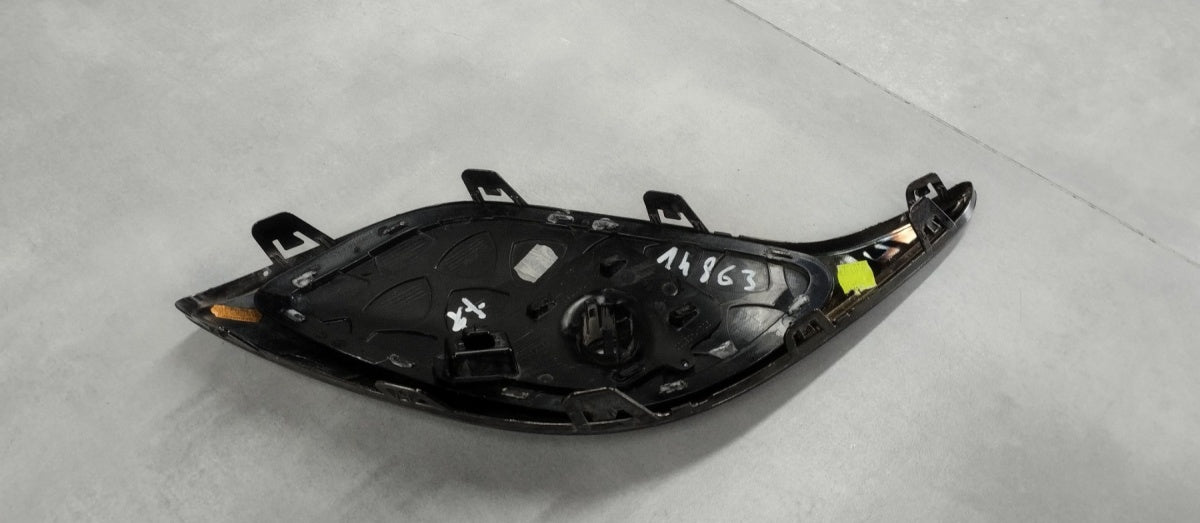 Rešetka EMBLEMAT desna RH MERCEDES MAYBACH EQS SUV X296 OE A2968852602