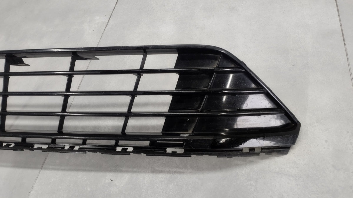 Rešetka branika ŚRODKOWA hrom VW PASSAT B8 GTE 14-19 OEM 3G0853677B