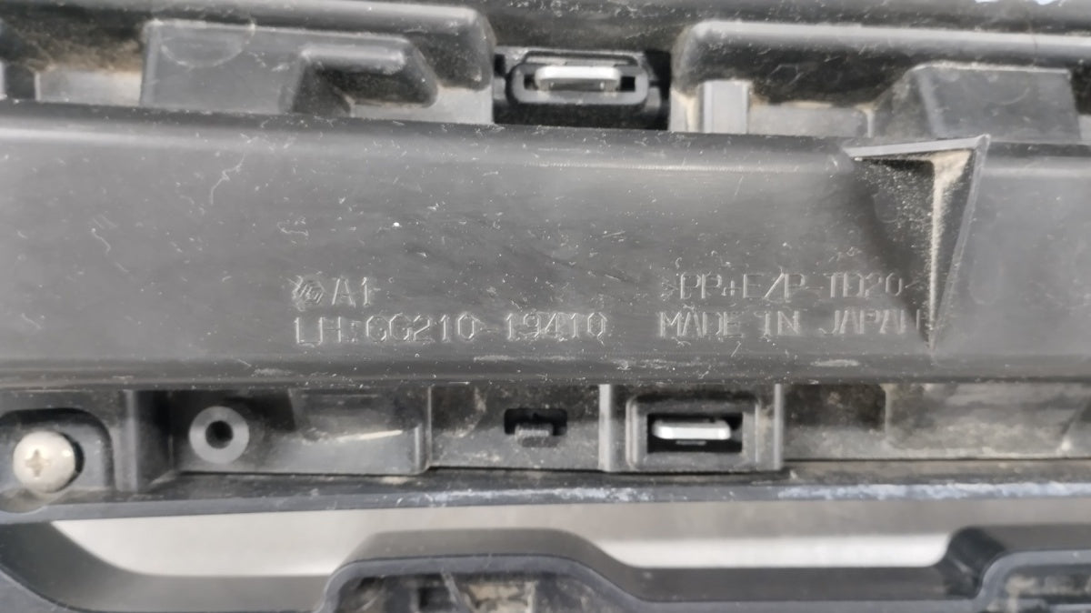 Prednji branik Grill atrapa SUBARU OUTBACK VI 6 19-23