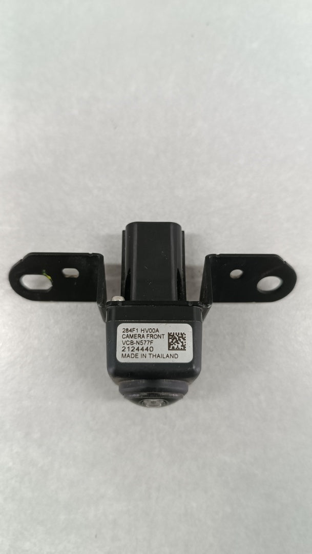 Maska (grill) Kamerka kamera prednja prednja w grilla Nissan Qashqai J11 lift 16-19