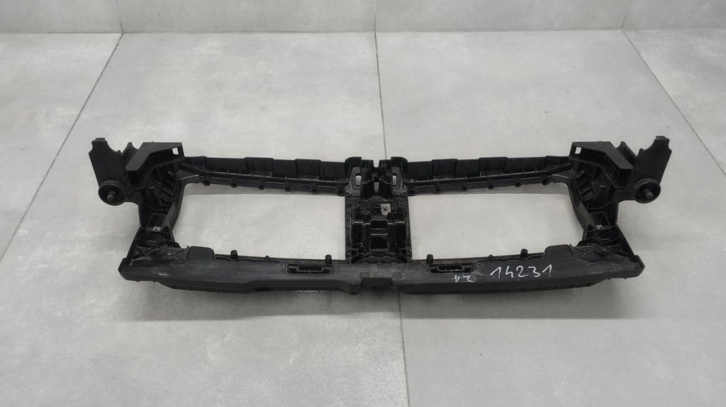 Usmjerivač zraka stelaż wlot BMW 4 G22 20- 18715610