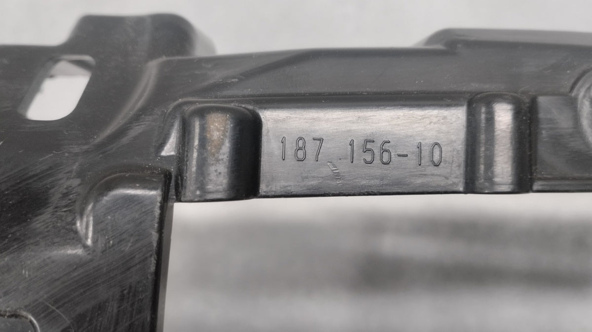 Usmjerivač zraka stelaż wlot BMW 4 G22 20- 18715610