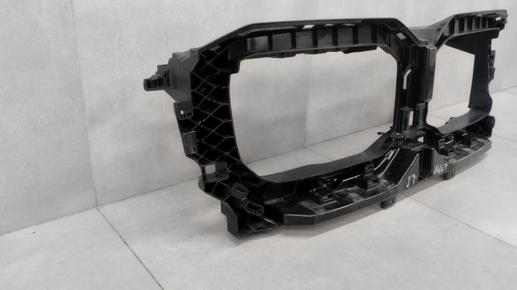 Usmjerivač zraka KANAŁ GÓRA BMW XM G09 2022- WLOT OEM 51749451352