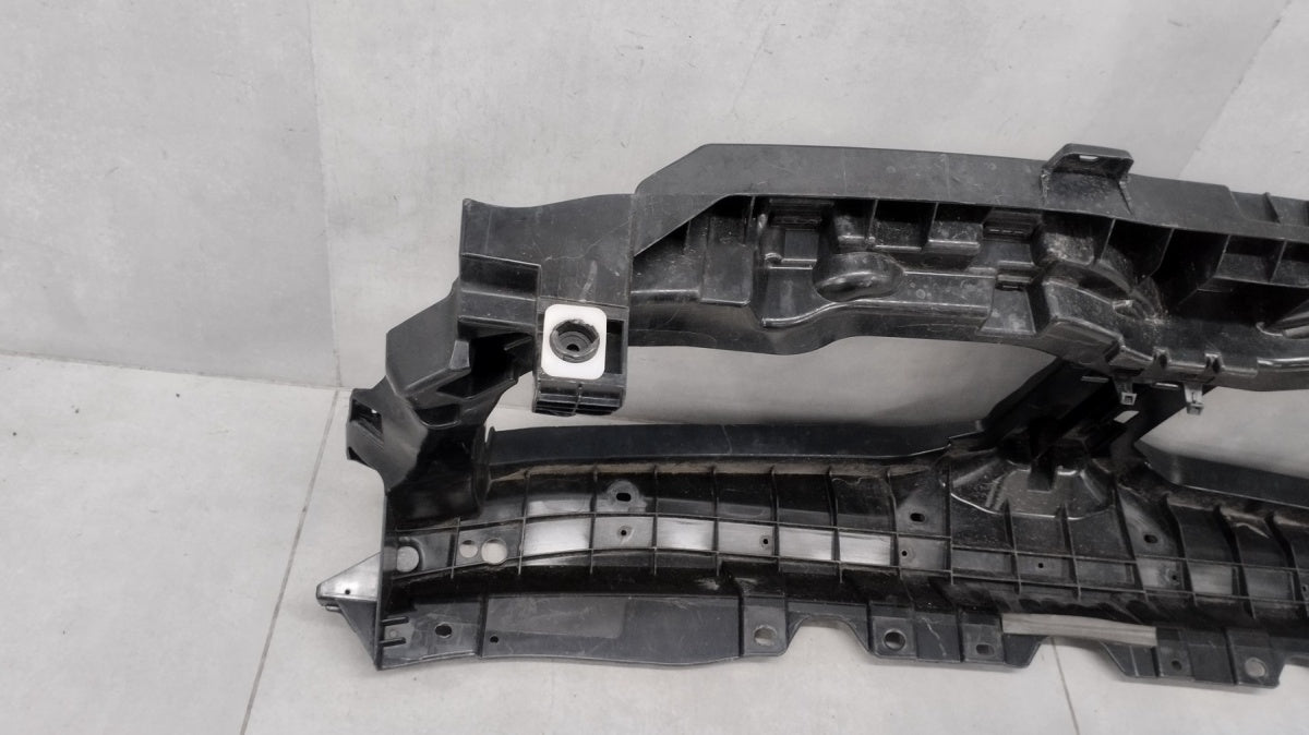 Usmjerivač zraka KANAŁ GÓRA BMW XM G09 2022- WLOT OEM 51749451352