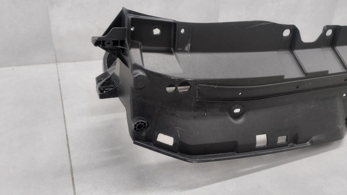 Usmjerivač zraka KANAŁ GÓRA BMW XM G09 2022- WLOT OEM 51749451352